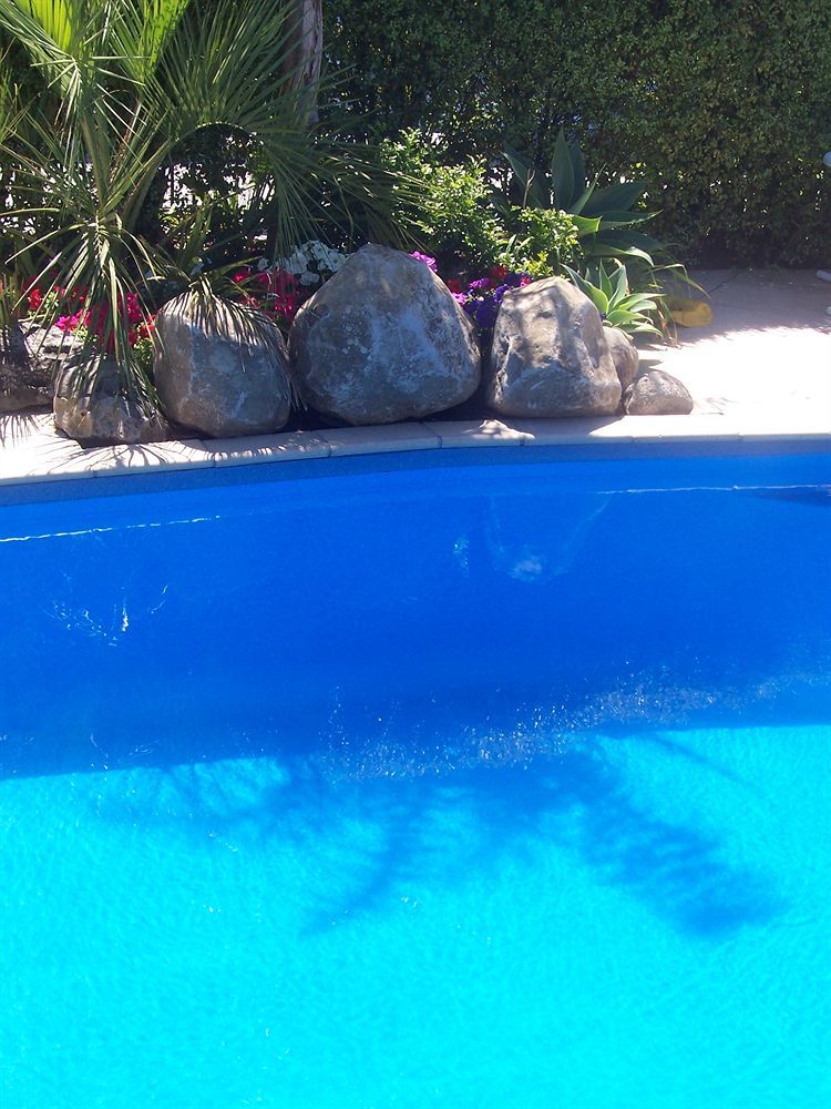 Snells Beach Motel Luaran gambar